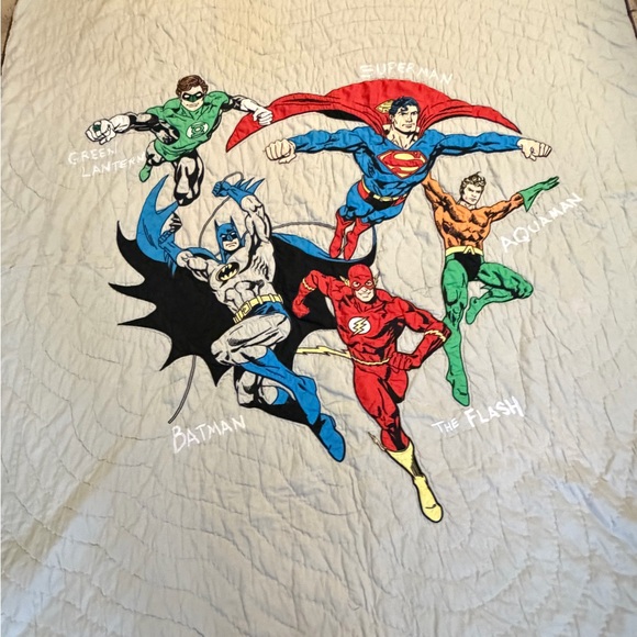 Pottery Barn Kids Marvel/DC Comics Twin Superhero Quilt - Gray and Multicolor